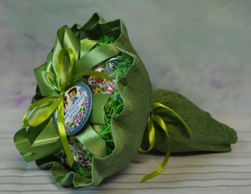 Подарок воспитателю букет из чая и конфет "В садик"