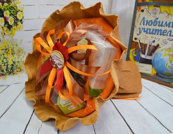 Подарок учителю букет из чая и кофе "Любимому учителю"