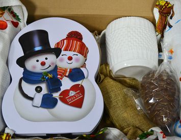 Подарок на Новый год "Уютный" с чаем и мёдом