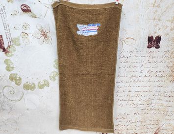 Подарок на 23 февраля полотенце "в бутылке"