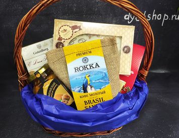 Оригинальный подарок для мужчины на День рождения с кружкой