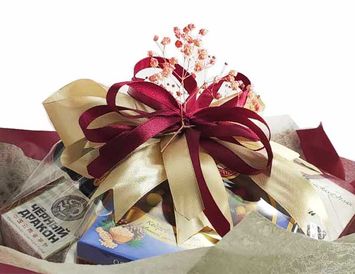 Букет "Грация"из чая, кофе и конфет