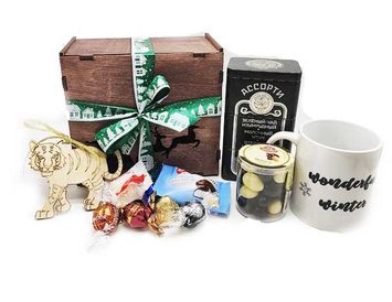 Новогодний бокс с именной кружкой Подарок на Новый год